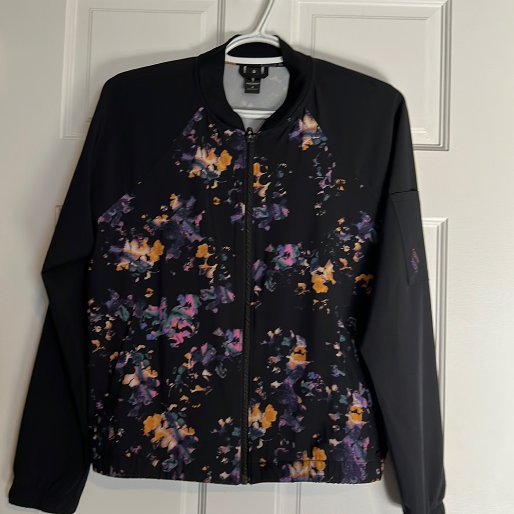 Sketchers lightweight windbreaker small